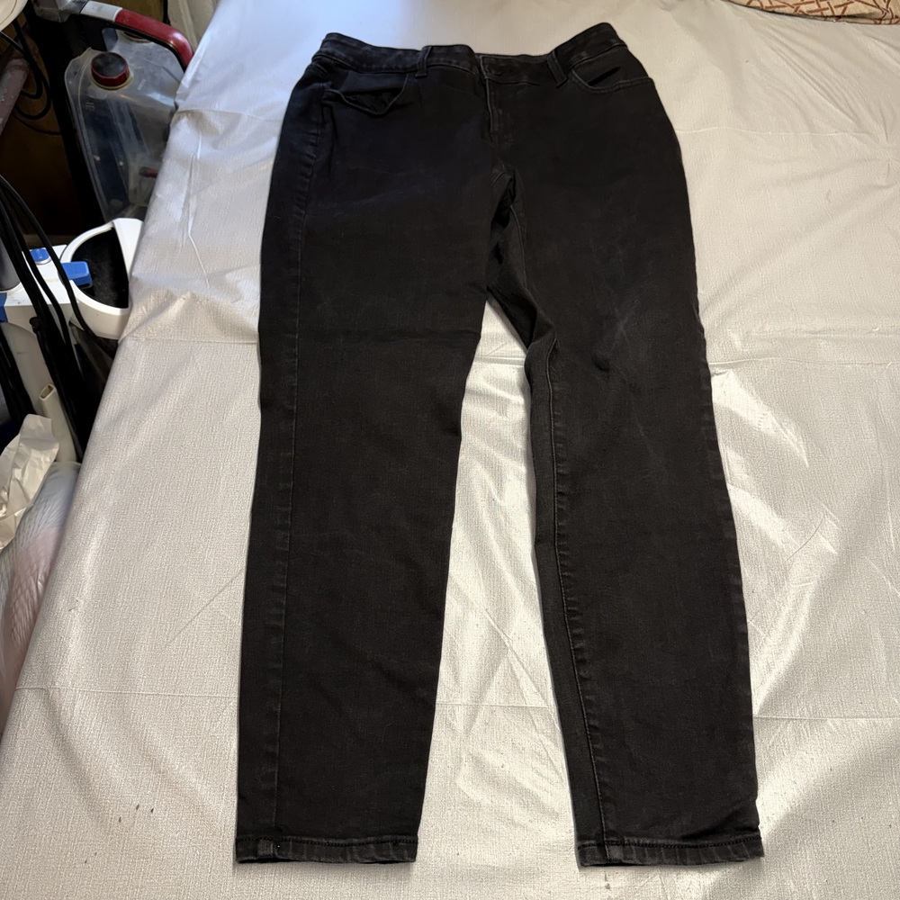 Maurices Mid Rise Skinny Jeans Black Stretch Size L